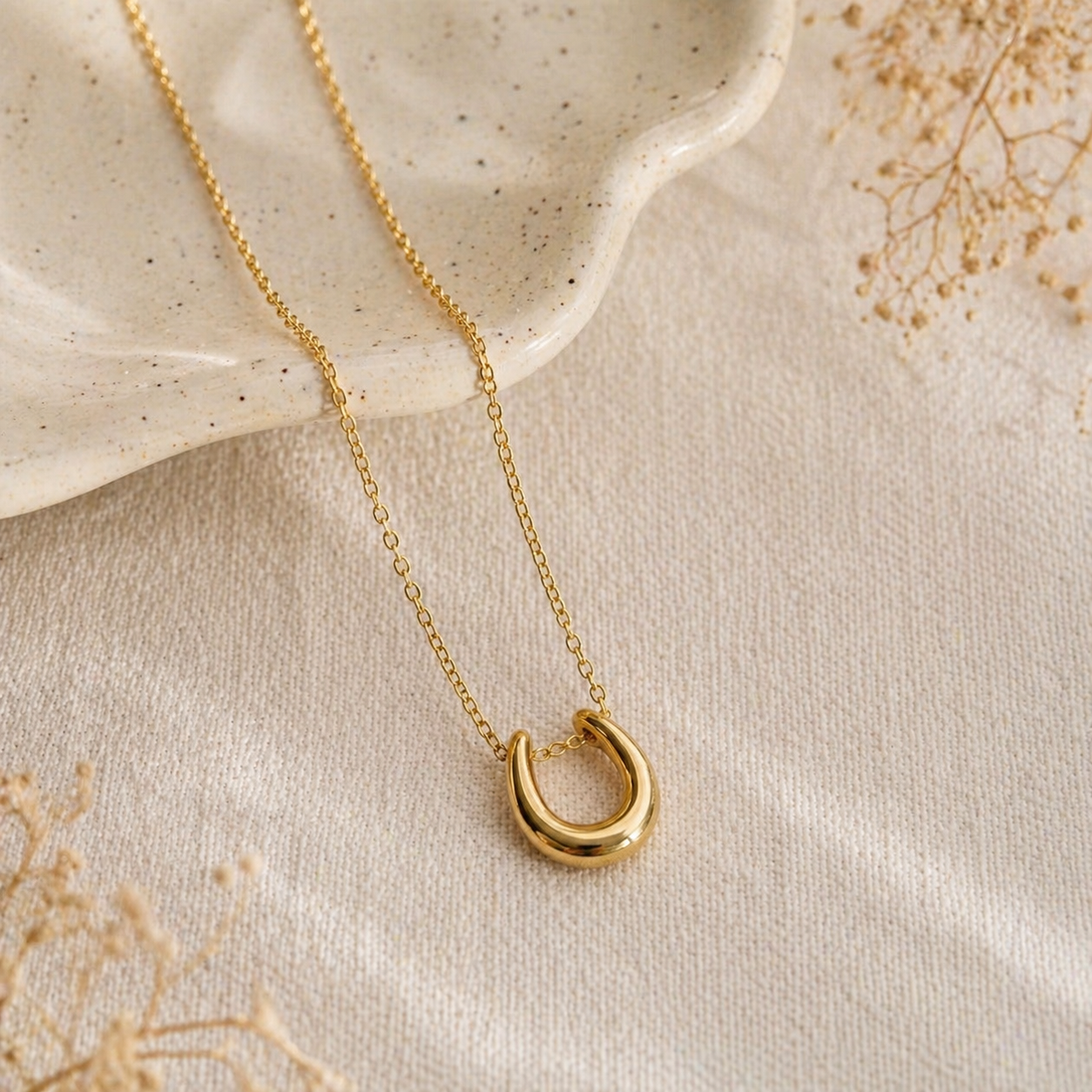 Elira-Necklace